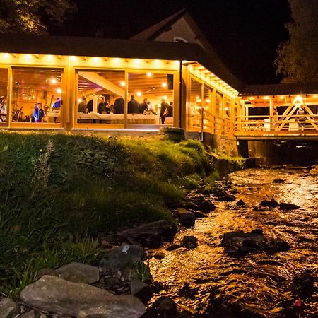 Gorska Reka Guesthouse ซเร็ตเช ภายนอก รูปภาพ