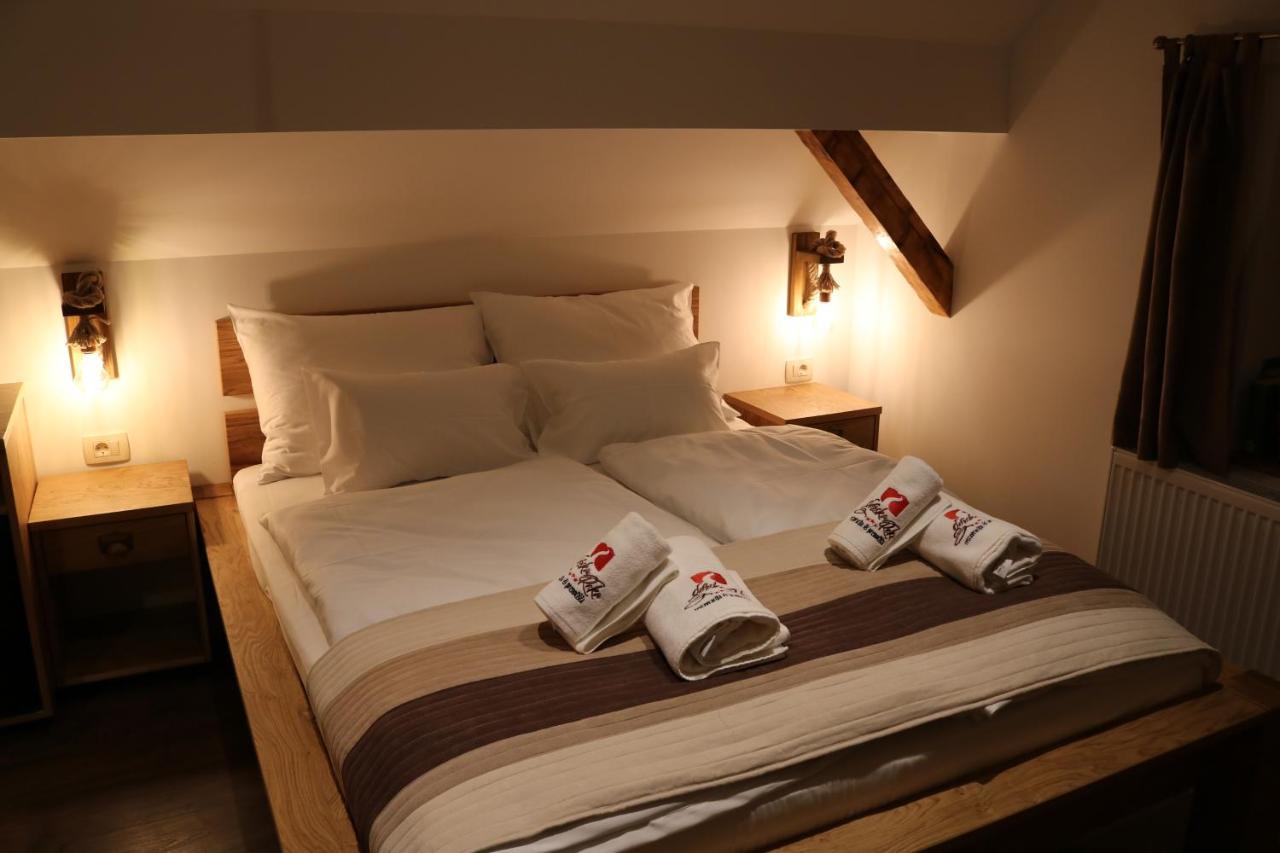 Gorska Reka Guesthouse ซเร็ตเช ภายนอก รูปภาพ
