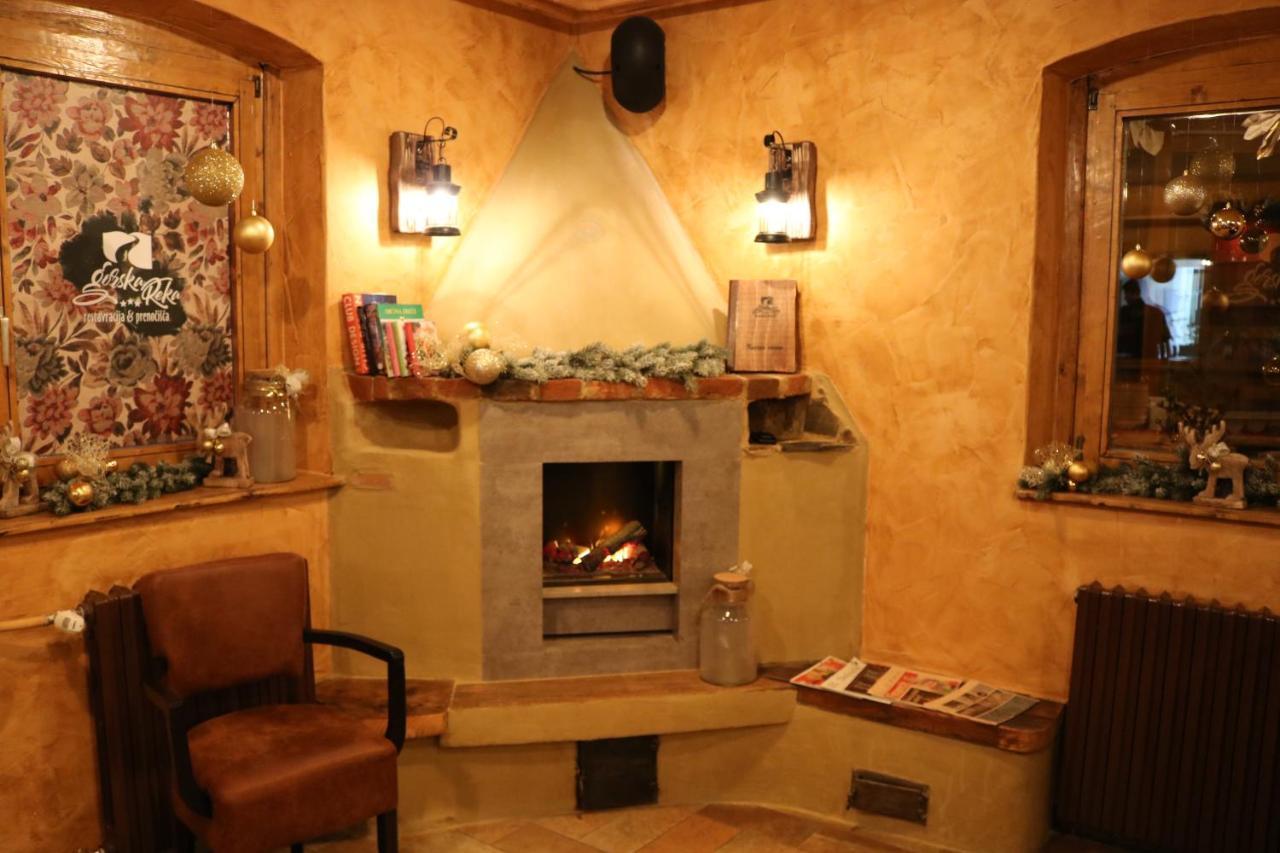Gorska Reka Guesthouse ซเร็ตเช ภายนอก รูปภาพ