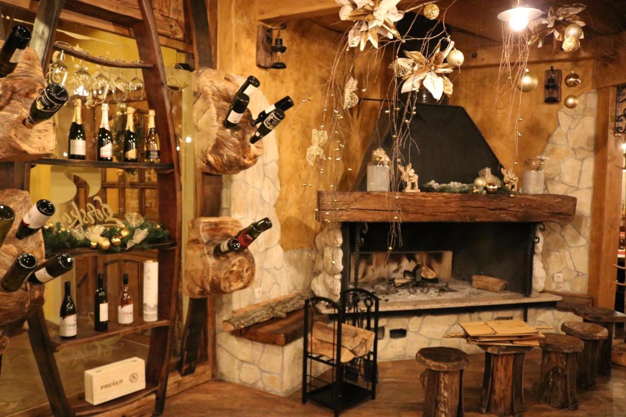 Gorska Reka Guesthouse ซเร็ตเช ภายนอก รูปภาพ