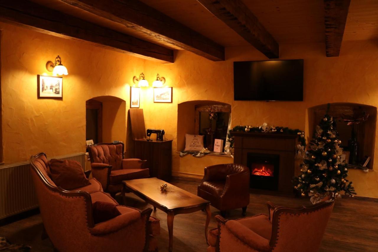 Gorska Reka Guesthouse ซเร็ตเช ภายนอก รูปภาพ